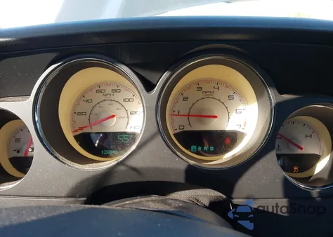 2014 Dodge Challenger Sxt Plus z USA, uszkodzony, nr VIN 2C3CDYAG3EH160733